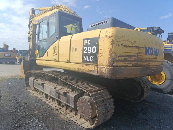 Komatsu PC290
