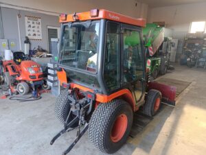 Kubota B4 KUBOTA B4