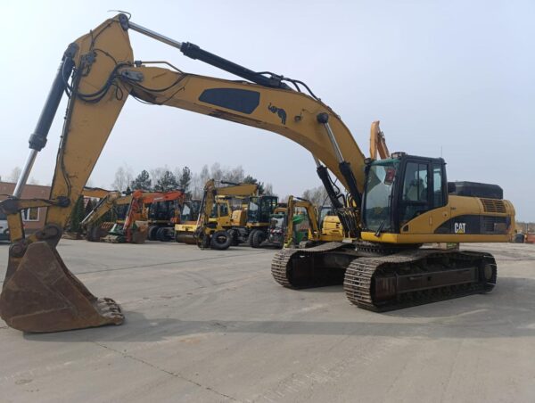 Caterpillar 330