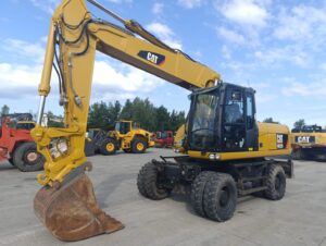 CAT M322D