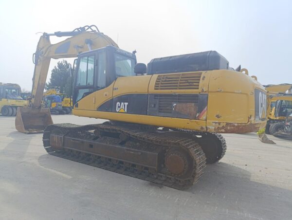 Caterpillar 330