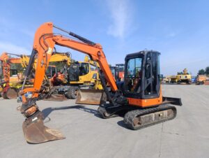 Hitachi ZX48U-3 CLR