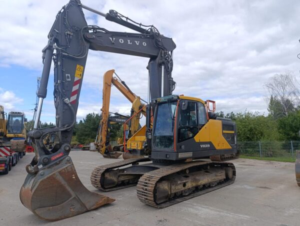 VOLVO EC 250 ENL Ramie 3xŁamane