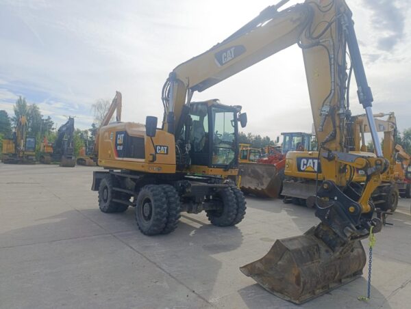 M318F 2015 Cat M318F