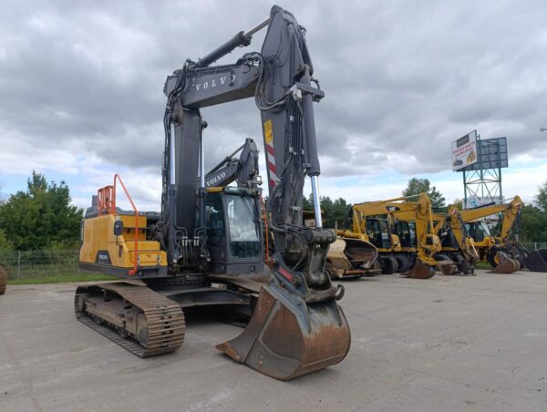 VOLVO EC 250 ENL Ramie 3xŁamane