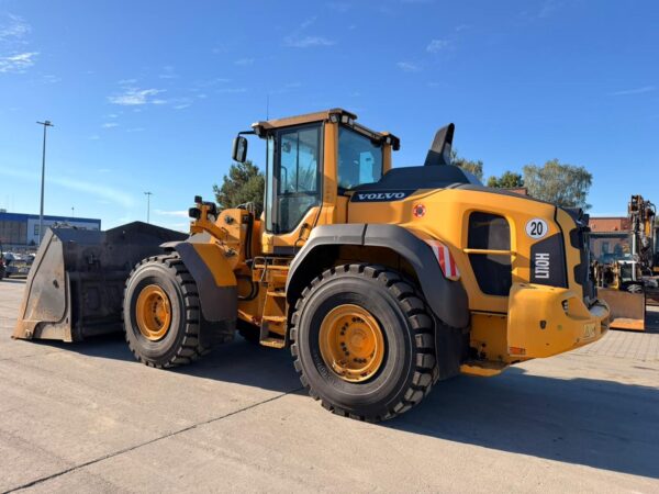 ładowarka VOLVO L110H z 2015 roku WAGA, ŁYŻKA WYS.wysypu