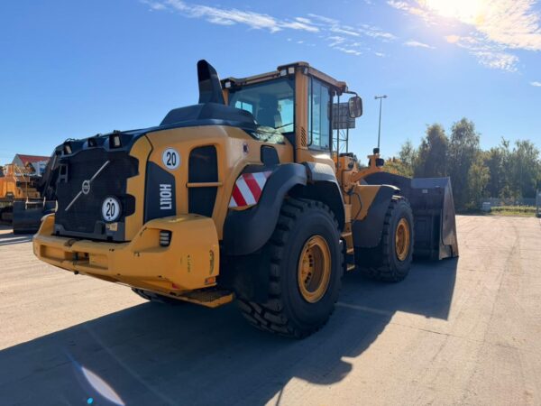ładowarka VOLVO L110H z 2015 roku WAGA, ŁYŻKA WYS.wysypu